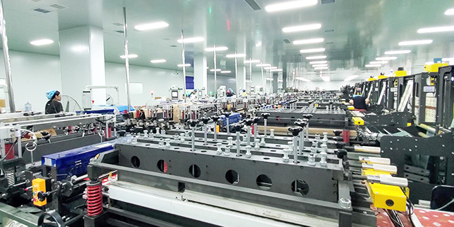 揭阳复森汽车制造有限责任公司制(zhì)袋車間